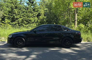 Седан Audi A4 2014 в 