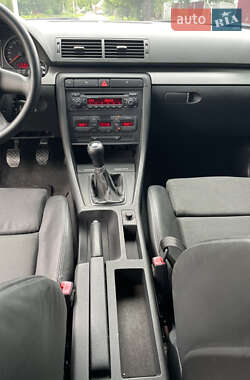 Седан Audi A4 2006 в Гнівані