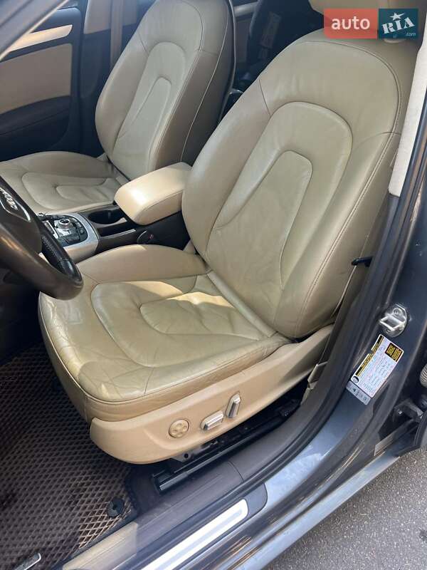 Седан Audi A4 2012 в Полтаве