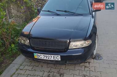 Седан Audi A4 1998 в Львове
