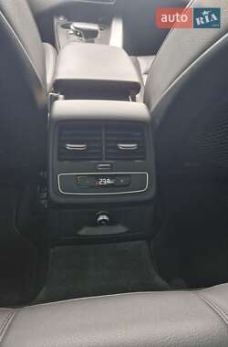 Седан Audi A4 2017 в 