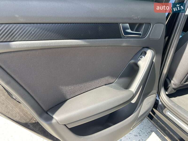 Универсал Audi A4 2015 в Ужгороде фото 18 Универсал Audi A4 2015 в Ужгороде