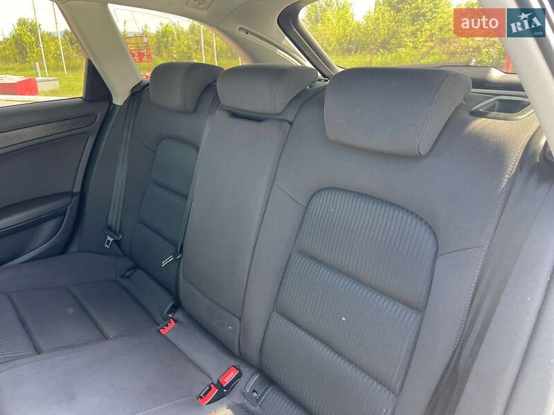 Универсал Audi A4 2015 в Ужгороде фото 27 Универсал Audi A4 2015 в Ужгороде