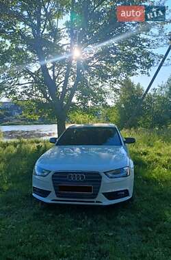 Седан Audi A4 2014 в Рівному