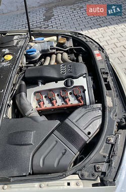 Седан Audi A4 2001 в 