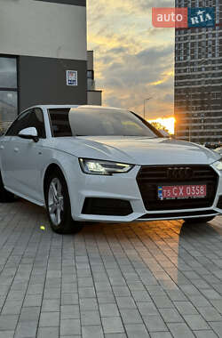 Седан Audi A4 2018 в Киеве
