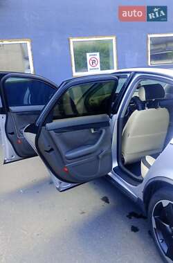Седан Audi A4 2001 в 