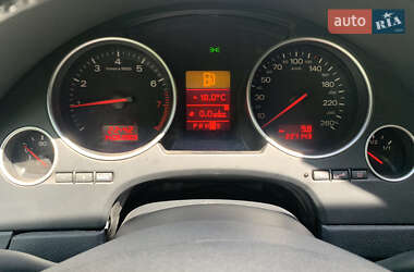 Кабриолет Audi A4 2004 в 