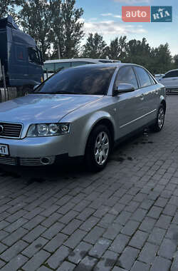 Седан Audi A4 2001 в 