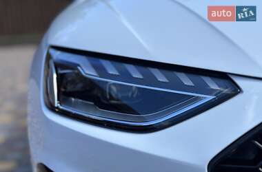 Седан Audi A4 2020 в 