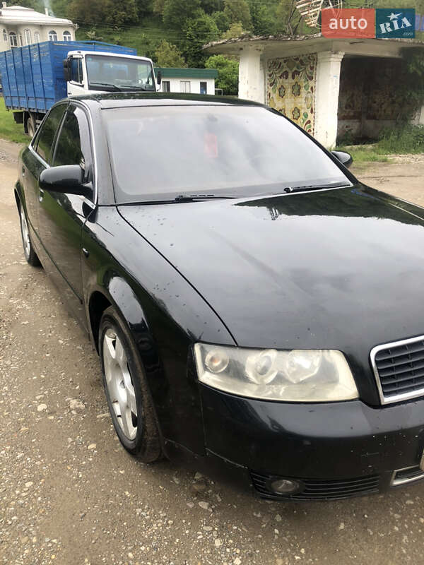 Седан Audi A4 2002 в 
