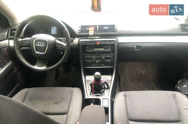 Седан Audi A4 2002 в 