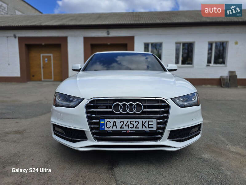 Седан Audi A4 2015 в Умані