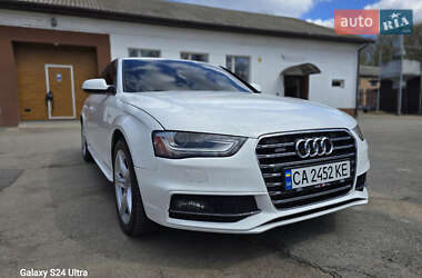 Седан Audi A4 2015 в Умані