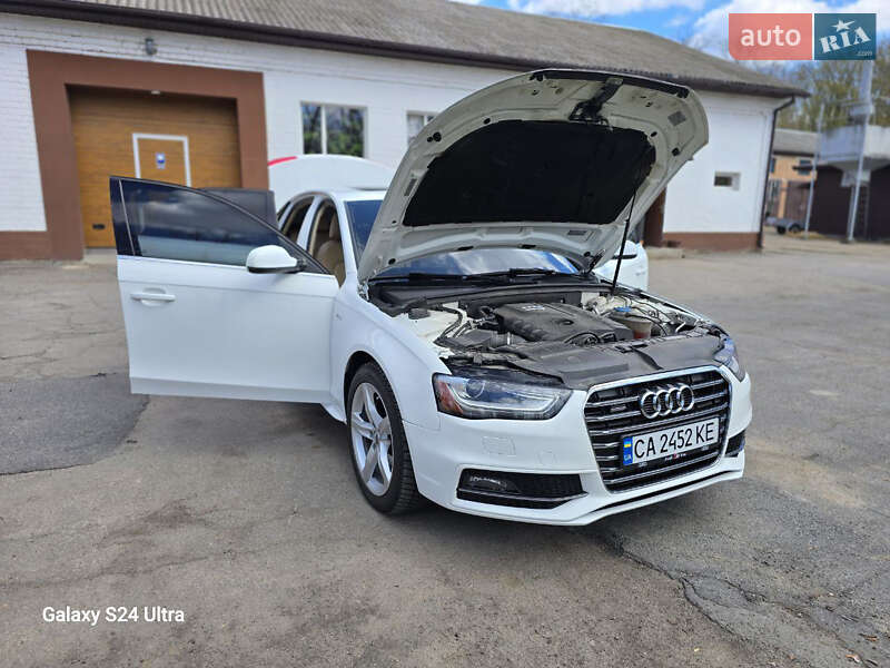 Седан Audi A4 2015 в Умані