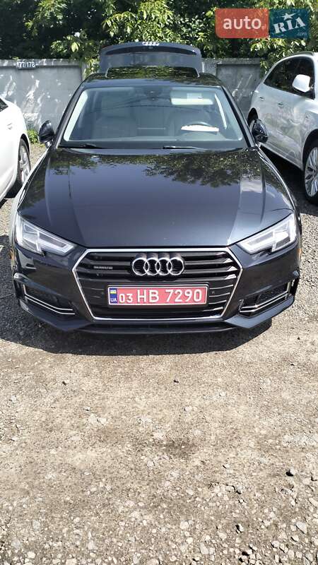 Седан Audi A4 2018 в 