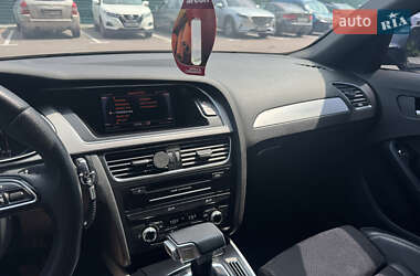 Седан Audi A4 2012 в 