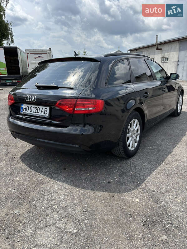 Універсал Audi A4 2012 в Тернополі