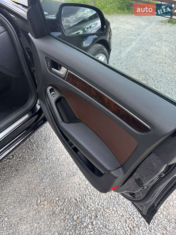Седан Audi A4 2014 в Рівному