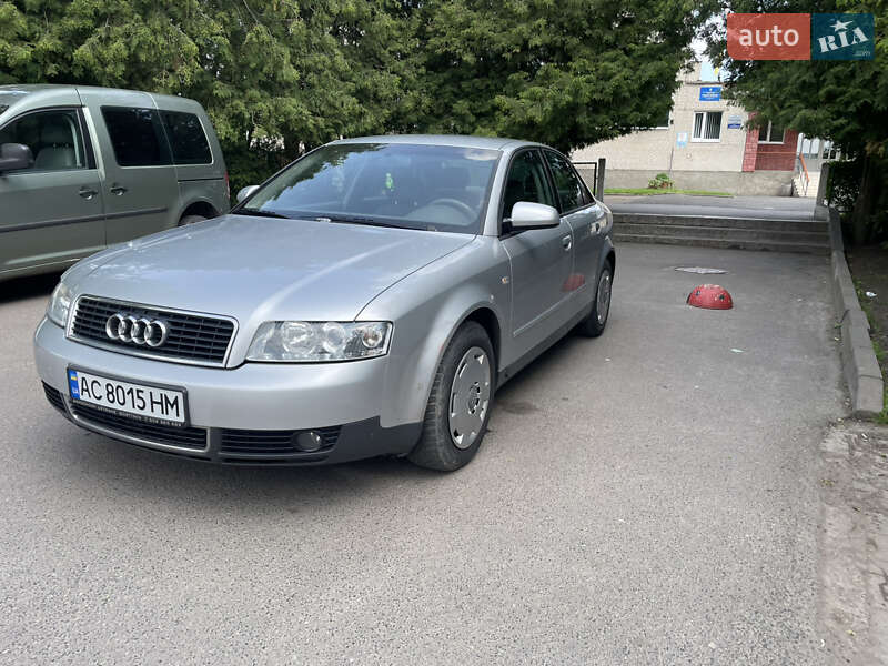 Седан Audi A4 2002 в Луцке