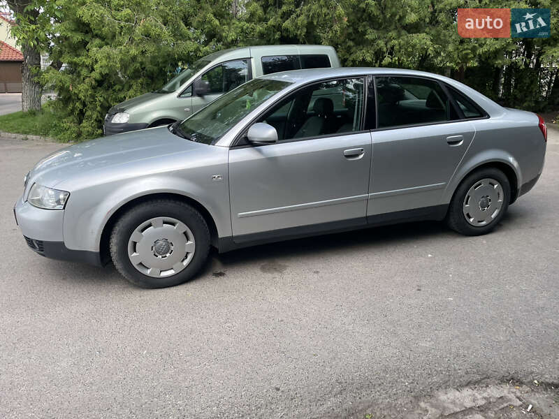 Седан Audi A4 2002 в Луцке