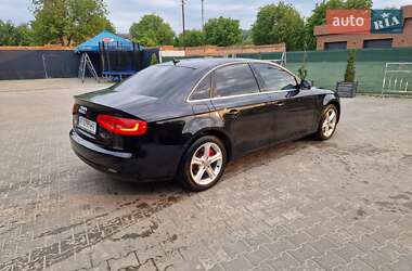 Седан Audi A4 2013 в 