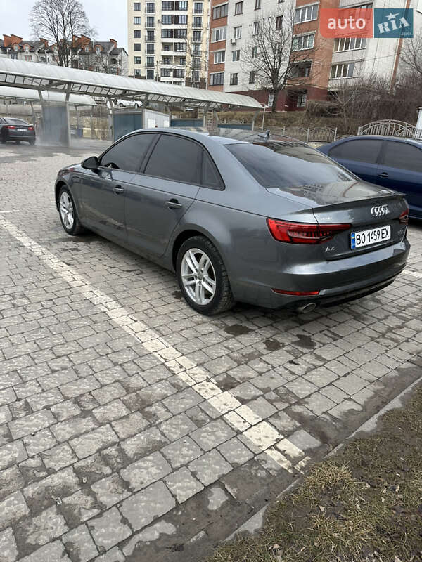 Седан Audi A4 2016 в Тернополі