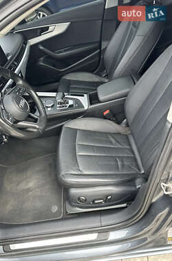 Седан Audi A4 2016 в 