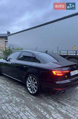 Седан Audi A4 2015 в 