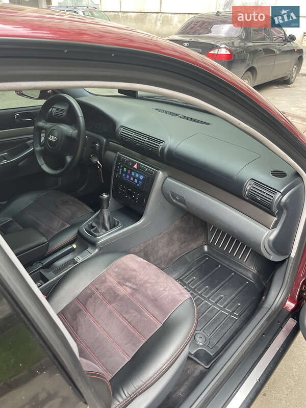 Седан Audi A4 1999 в Хмельницком
