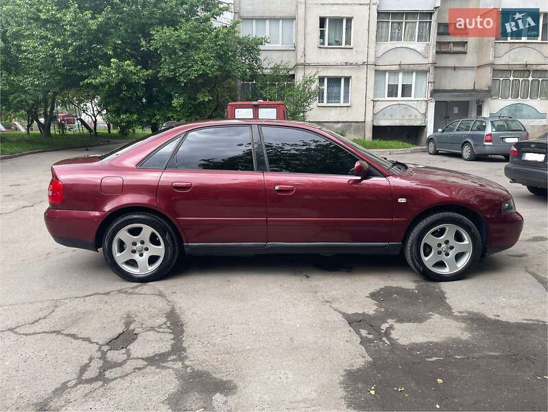 Седан Audi A4 1999 в Хмельницком