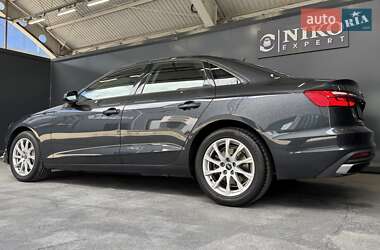 Седан Audi A4 2021 в 
