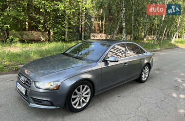Седан Audi A4 2012 в 
