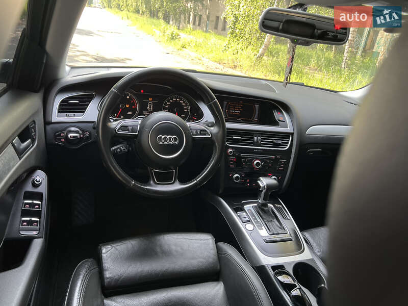 Седан Audi A4 2012 в Києві