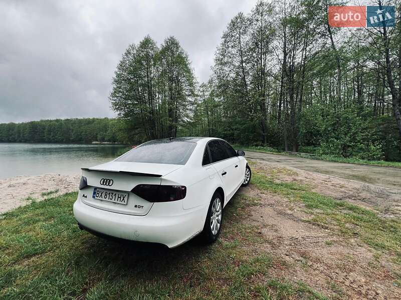Седан Audi A4 2008 в Нетешине