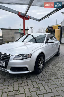 Седан Audi A4 2011 в 