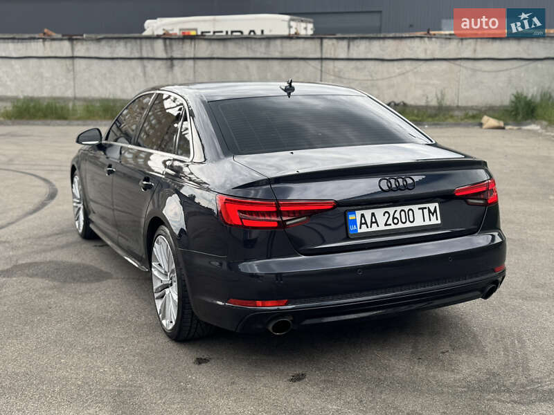 Седан Audi A4 2016 в Киеве