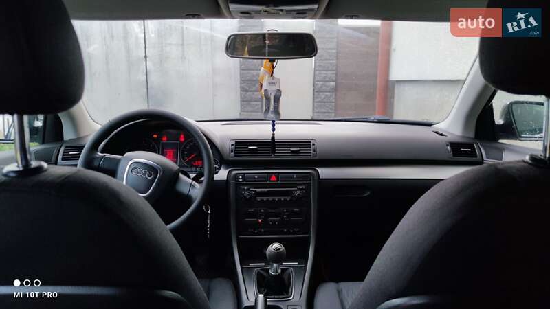 Седан Audi A4 2006 в Виноградове