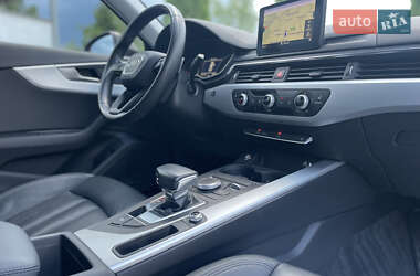 Седан Audi A4 2016 в 