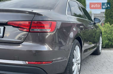 Седан Audi A4 2016 в 