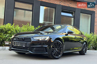Седан Audi A4 2017 в 