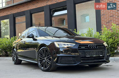 Седан Audi A4 2017 в Львове
