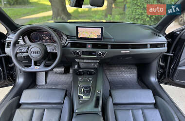 Седан Audi A4 2017 в 