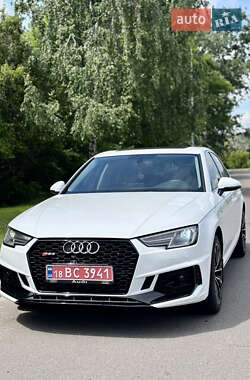 Седан Audi A4 2017 в 