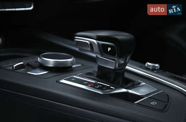 Седан Audi A4 2017 в 