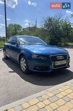 Седан Audi A4 2011 в 