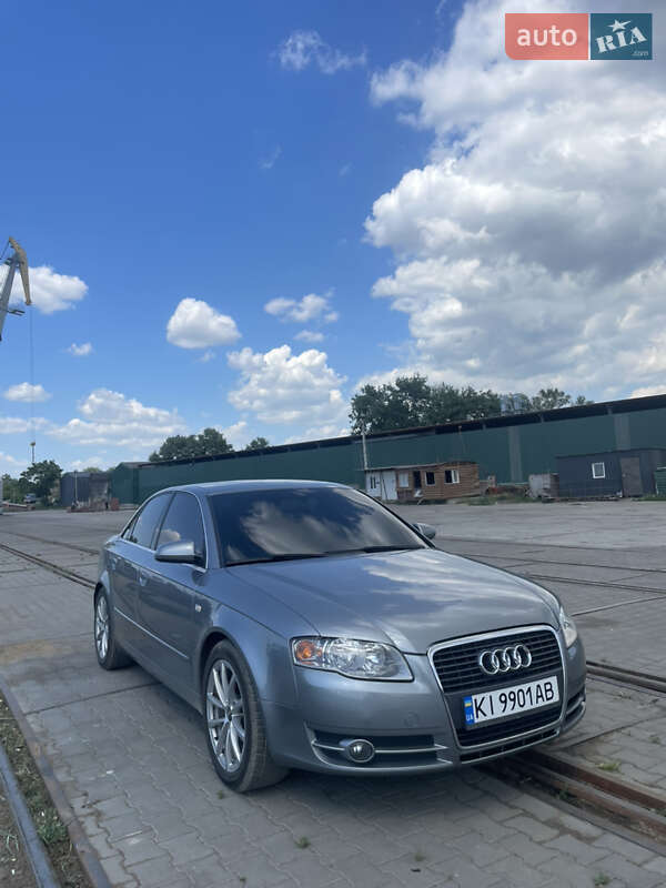 Седан Audi A4 2005 в Измаиле
