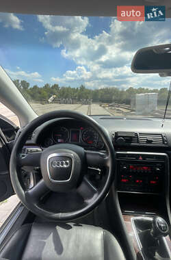 Седан Audi A4 2005 в 