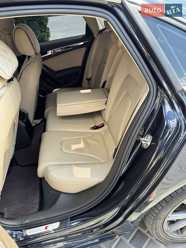 Седан Audi A4 2014 в Кропивницькому