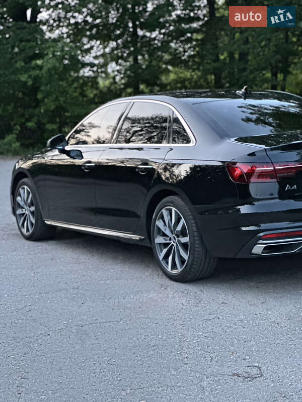 Седан Audi A4 2020 в Харькове